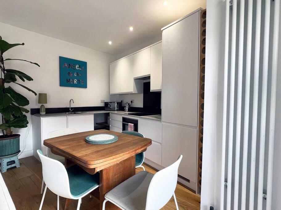 Poets Rest, Free Parking, Ev Socket Fees Apply Walk To Beach Brighton Exterior foto