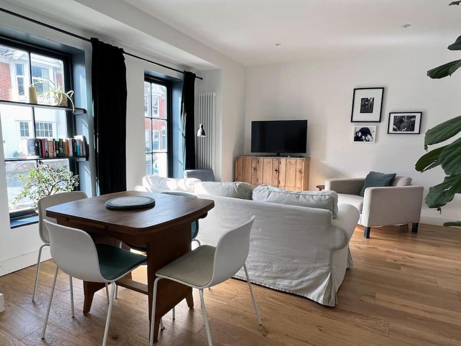 Poets Rest, Free Parking, Ev Socket Fees Apply Walk To Beach Brighton Exterior foto